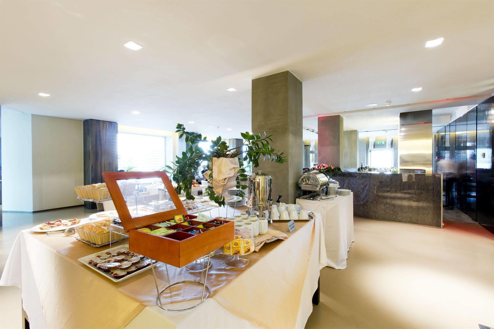 Hotel Horizon Montegranaro Bagian luar foto